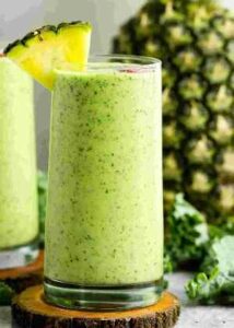 kale and pineapple smoothie